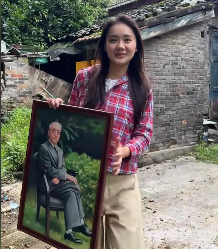 胡适这样的人被某些人从历史的坟堆里抬出来，甚至拿他来跟郭沫若做对比，冠以“思想家
