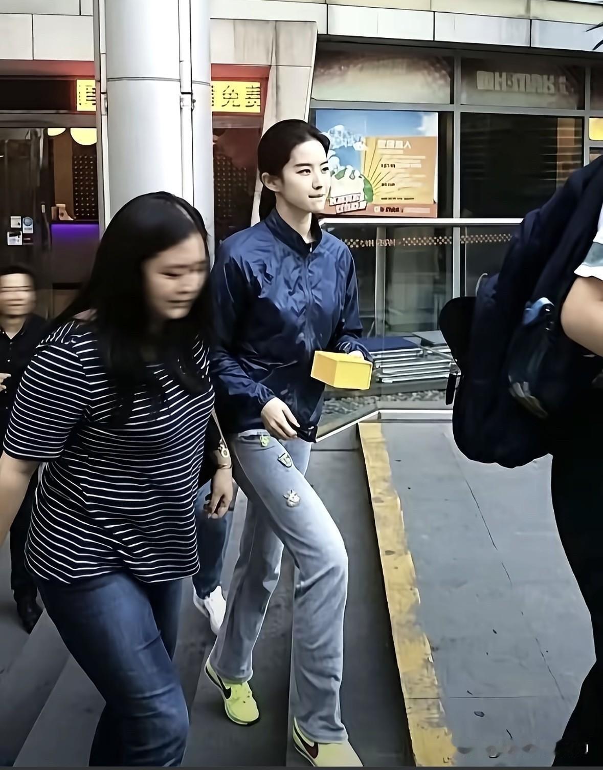 刘亦菲是你心中的女神吗