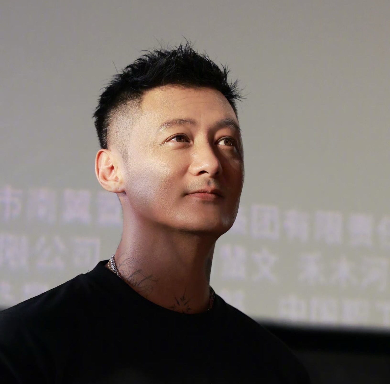 谁能懂余文乐口碑一直挺好的宣布离婚后大家都在安慰他会更幸福的余文乐口碑