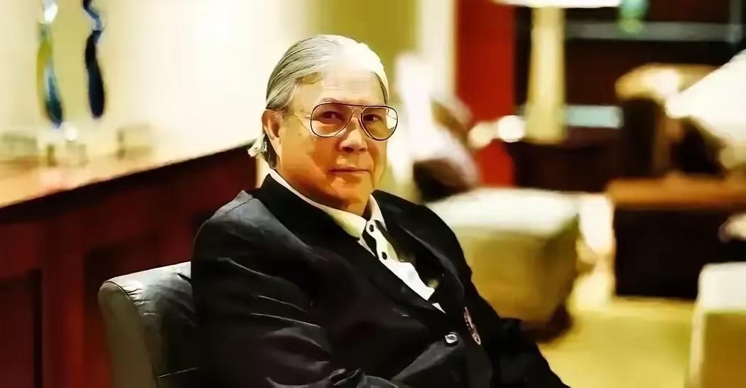 离婚19年，朱玲玲每周三仍回霍家吃饭。不是复婚，也不是演戏。2005年签完离婚协