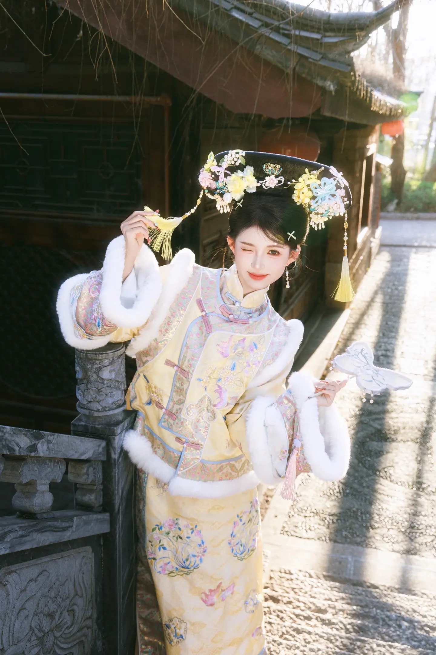 丽江也能拍超火的格格写真啦✨丽江闪闪发光的格格少女✨也太绝了