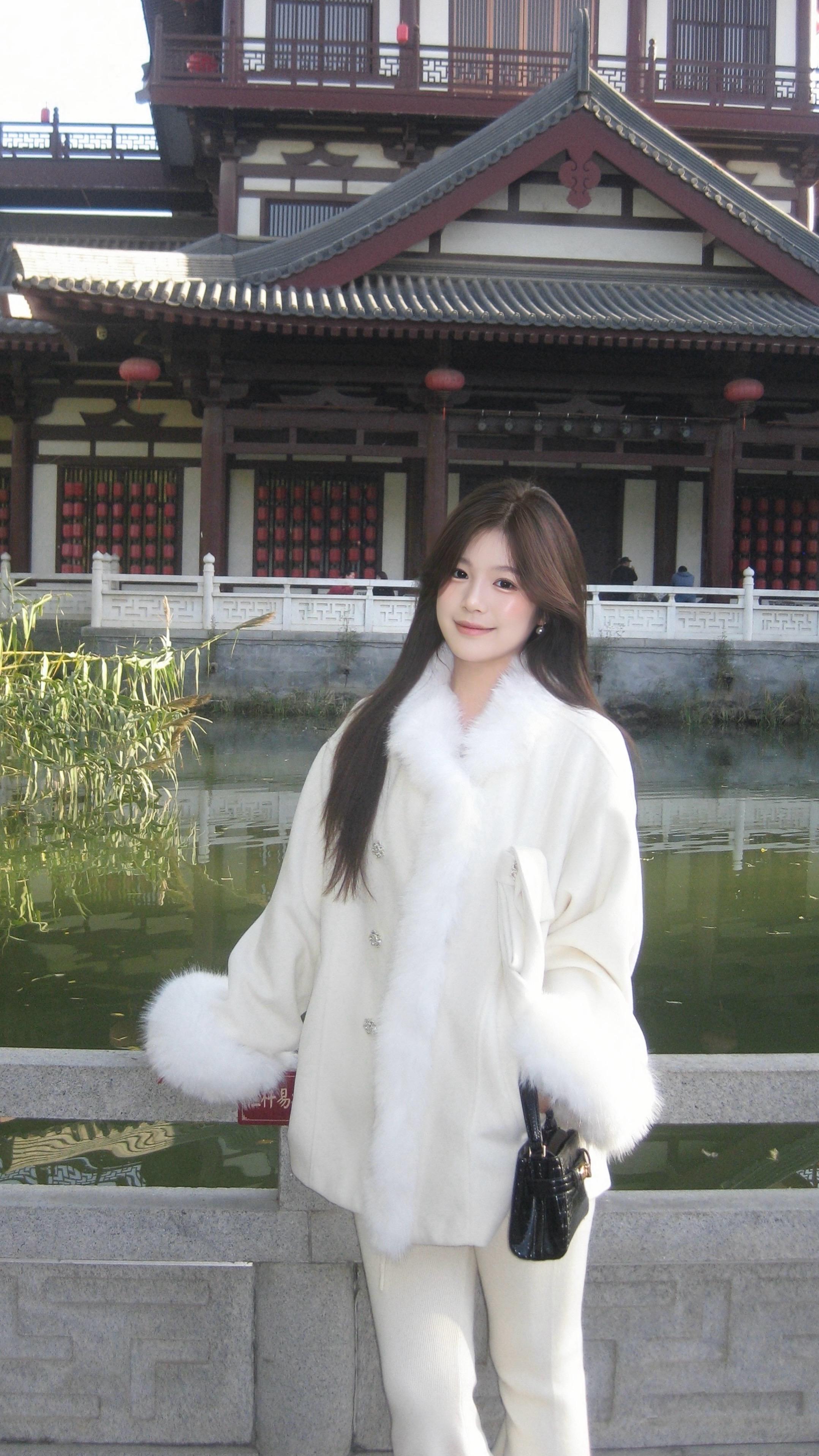 有人说海枯石烂 情比金真 我说休恋逝水如鲠在喉