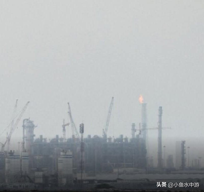 卡塔尔证实，境内全球规模最大的液化天然气（LNG）出口厂区，在波斯湾能源设施遭到