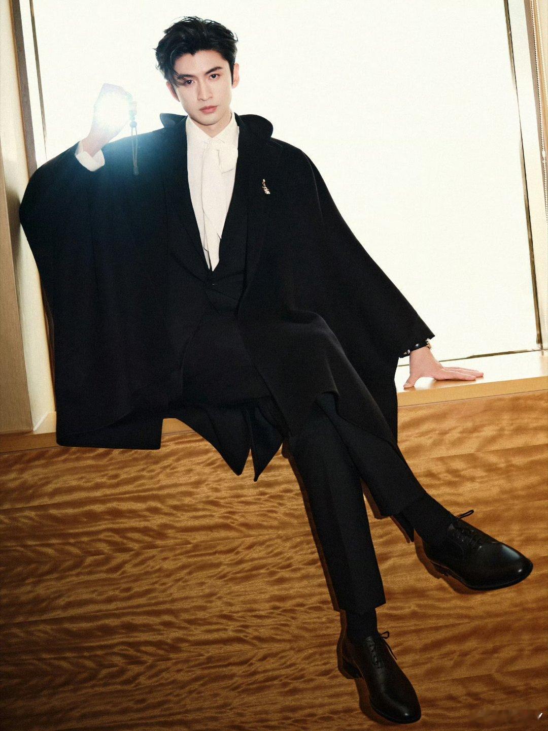 张云龙来战 zyl张云龙萧逸寒 春风十里，不及相遇有你；晴空万里，不及心中有你