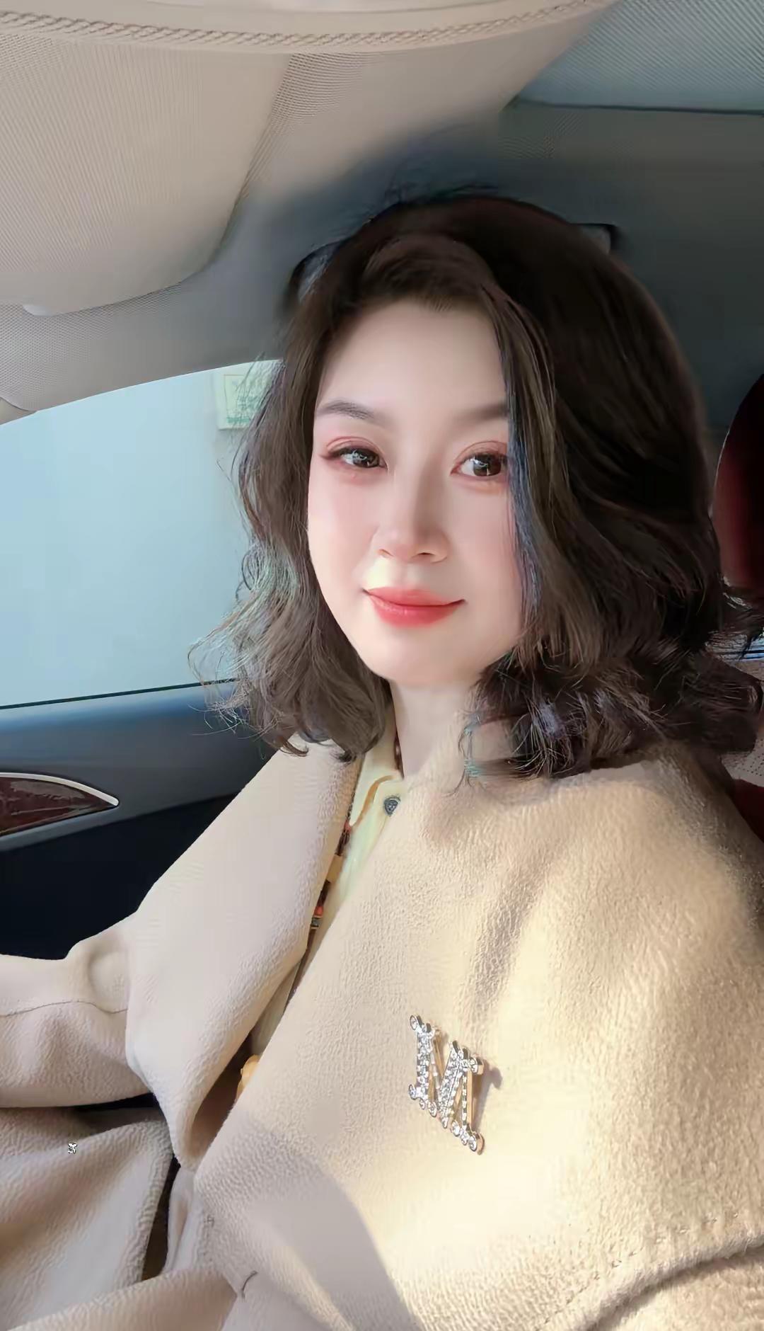 🌈𝙮𝙤𝙪'𝙧𝙚 𝙛𝙞𝙣𝙚·🌷·🍥“要爱自己，任何样子，以