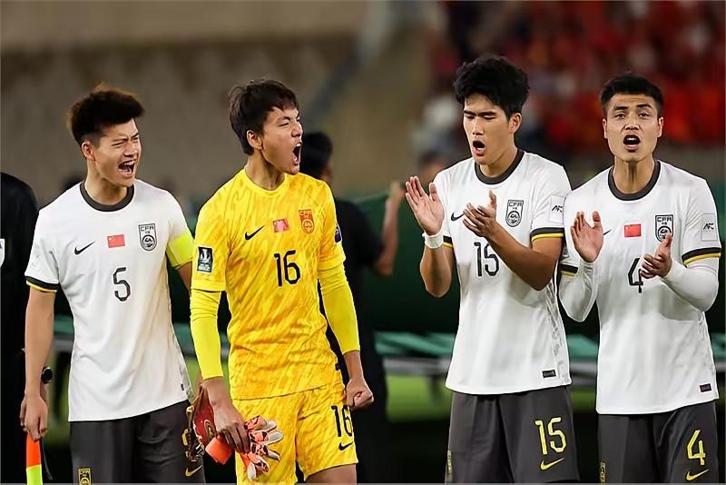 决赛失利，大家都心有不甘，有些人又把宝押到了9月份的亚运会上，还是这帮年轻人，还