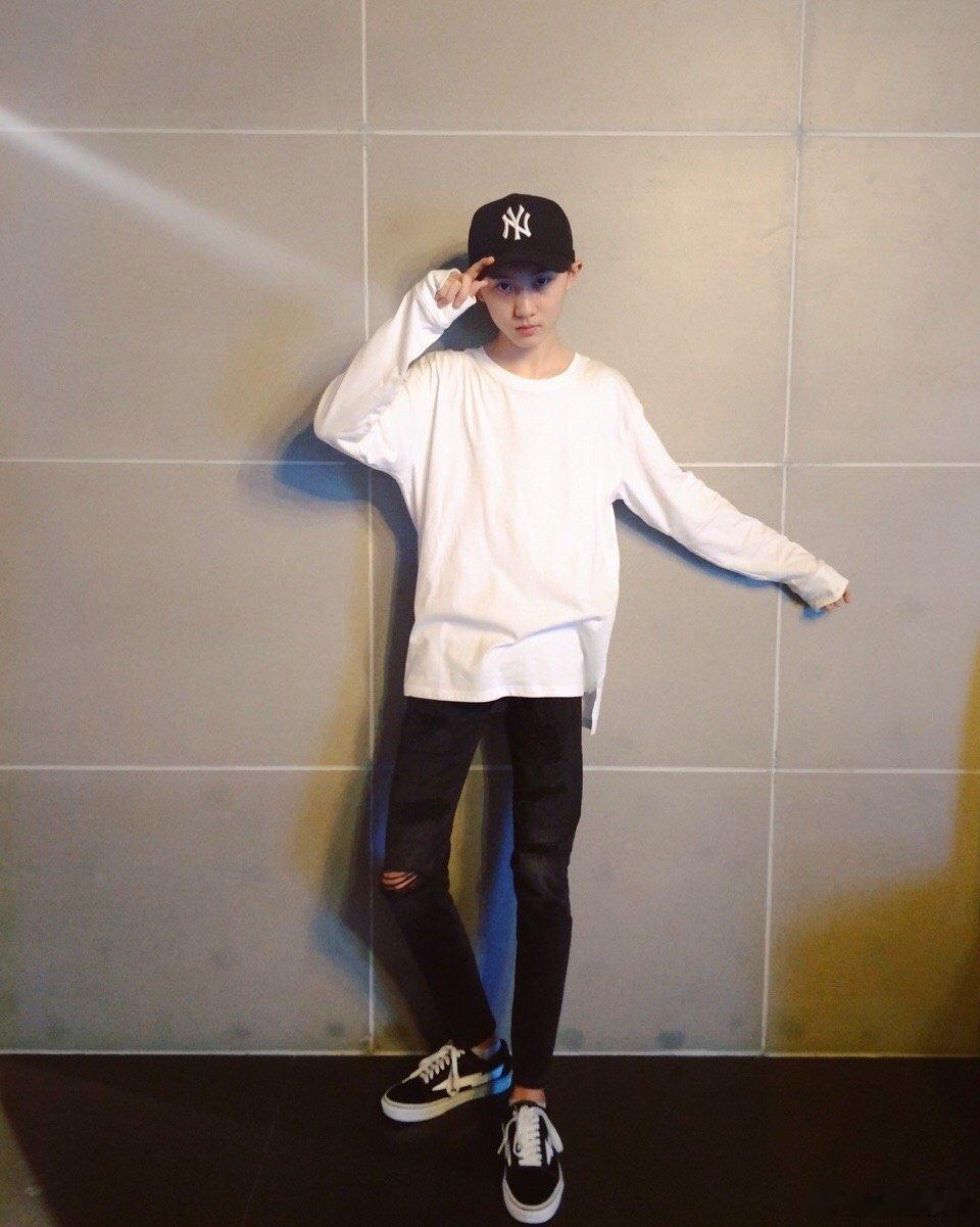#马嘉祺[超话]#mjq#马嘉祺唱盛夏光年# mjq#马嘉祺全员加速中# 爱没有