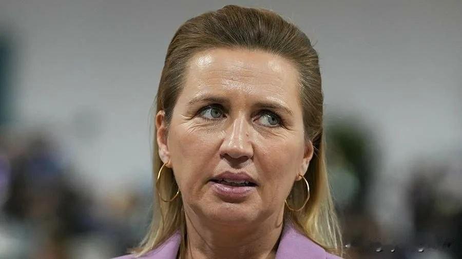 🇩🇰丹麦首相梅特·弗雷泽里克森表示：“我们需要进一步援助乌克兰，加大对俄罗斯