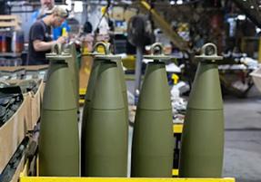 "他们需要的是人，而不是武器。" 当地时间 6 月 9 日，保加利亚新任国防部长