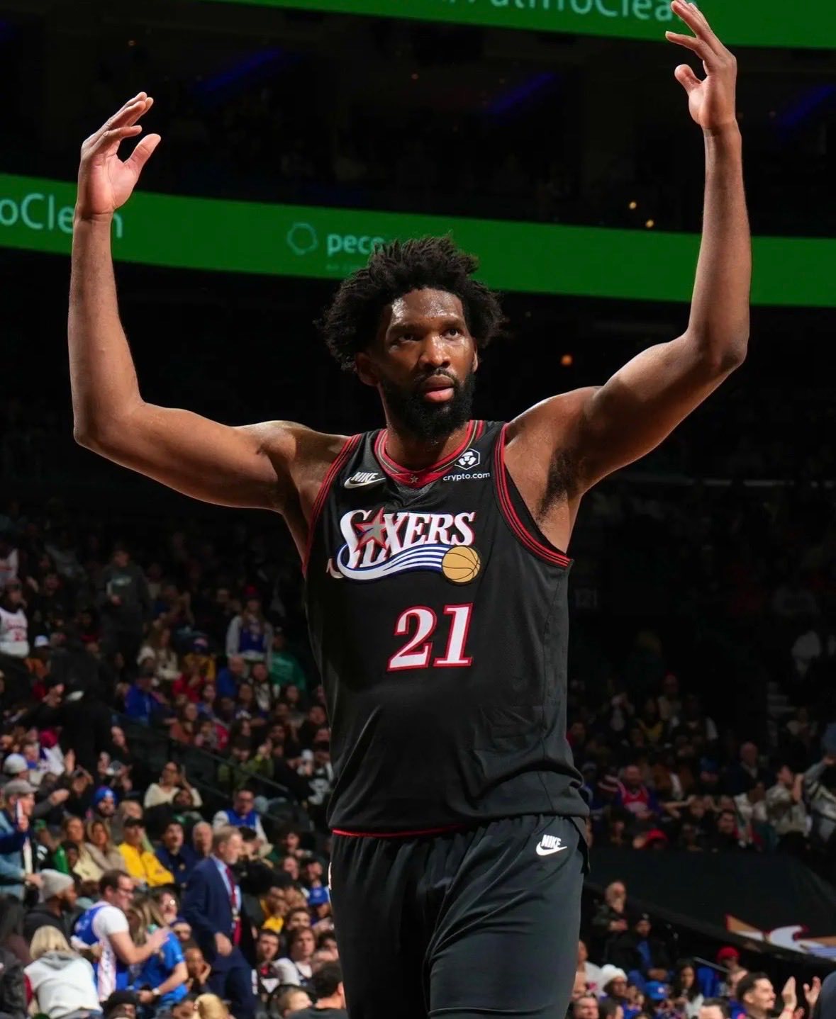 Shams：恩比德将在今日G4复出！ 恩比德此前因阑尾炎手术，缺席了系列赛前3场