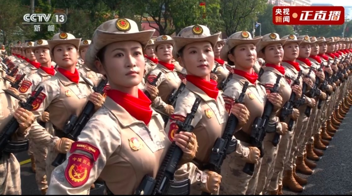女民兵方队亮相英姿飒爽，还很漂亮[期待] ​​​