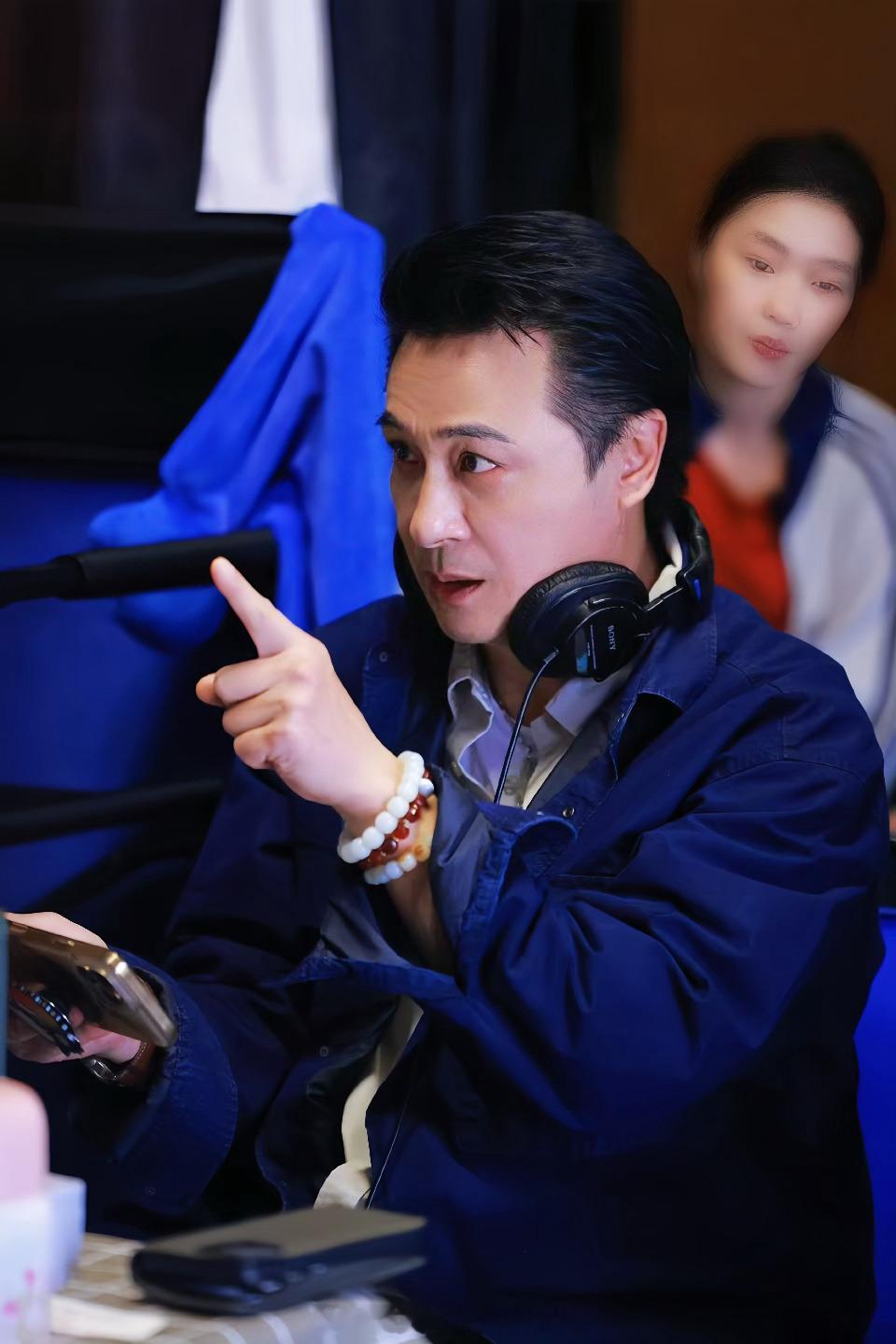 吴镇宇  无限超越班真的可惜了吴蒸鱼的专业和妆造 