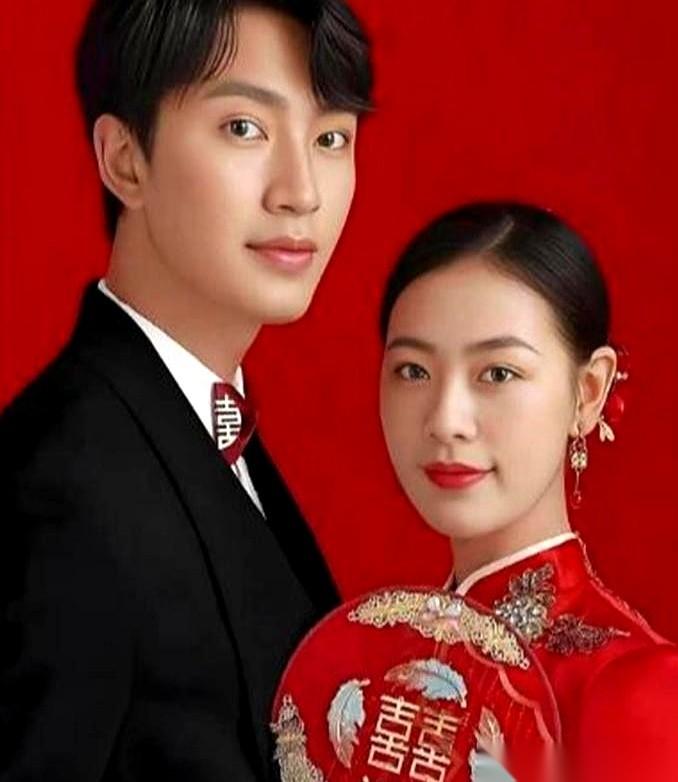 婚车刚到长沙新娘家楼下，新郎手里的捧花“啪”一下，直接砸在了地上。
周围瞬间安静