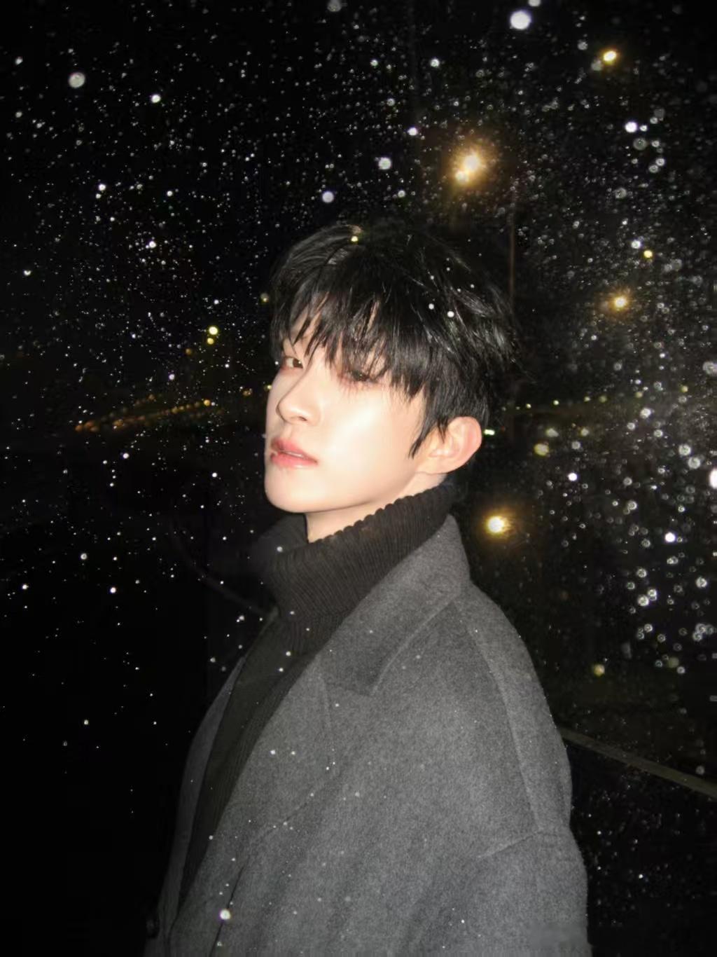 ceq 如果向花祈祷 能和你相遇在这个春天里吗”