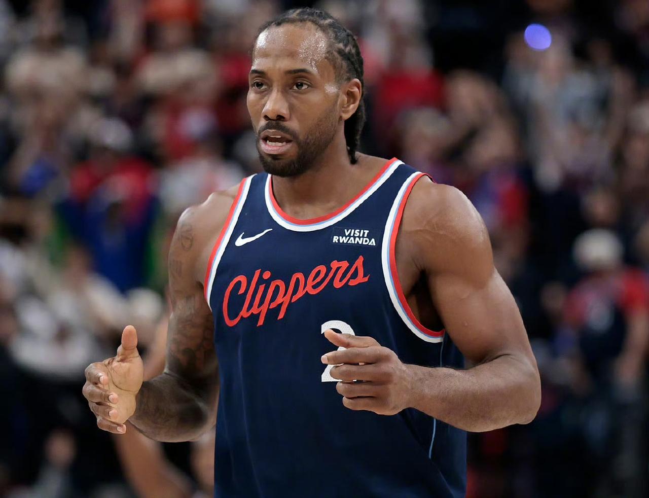 NBA神剧情，0.1秒犯规，两罚不中错失绝杀！

快船114-113步行者，西部