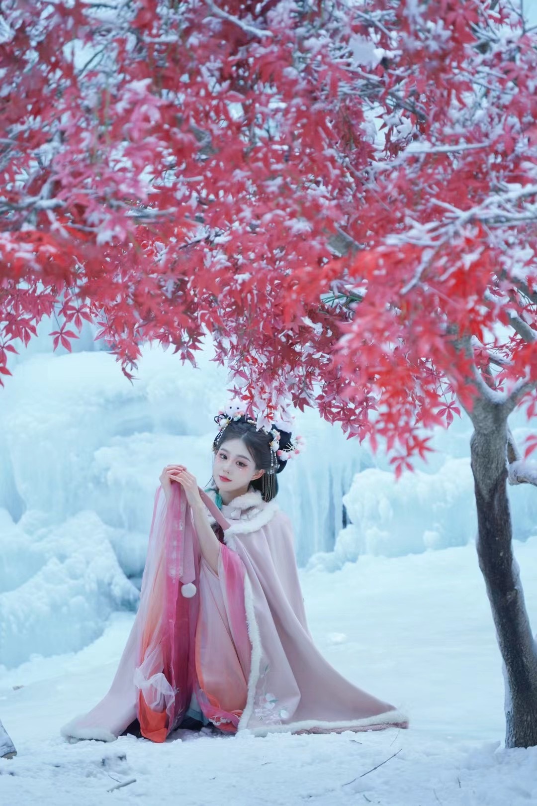 来云台山，做冰雪世界里的汉服公主~#这云台山是非去不可了# ​​​