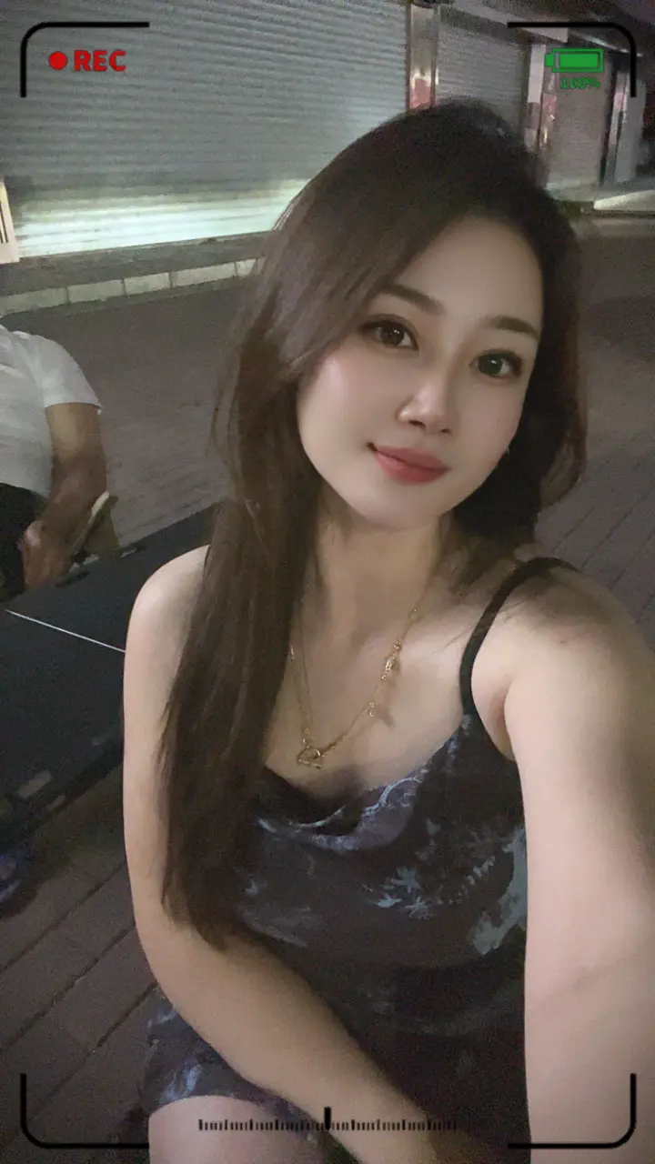 摆好自己位置，管好自己的脾气，水太深，风太大，没有实力少说话，这个社会...