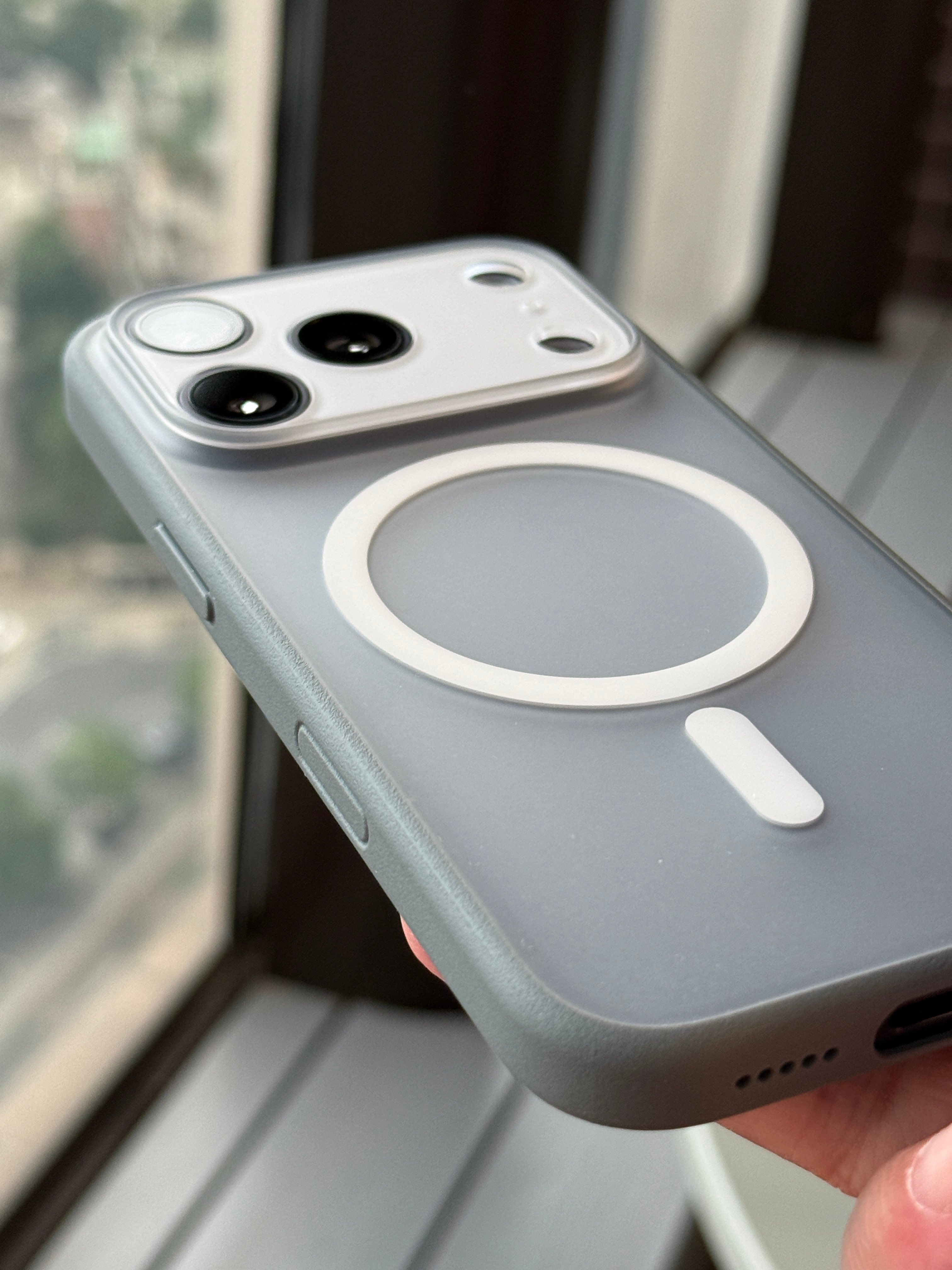 这你敢想，我居然把 iPhone17Pro /17ProMax 的摄像头给做平了