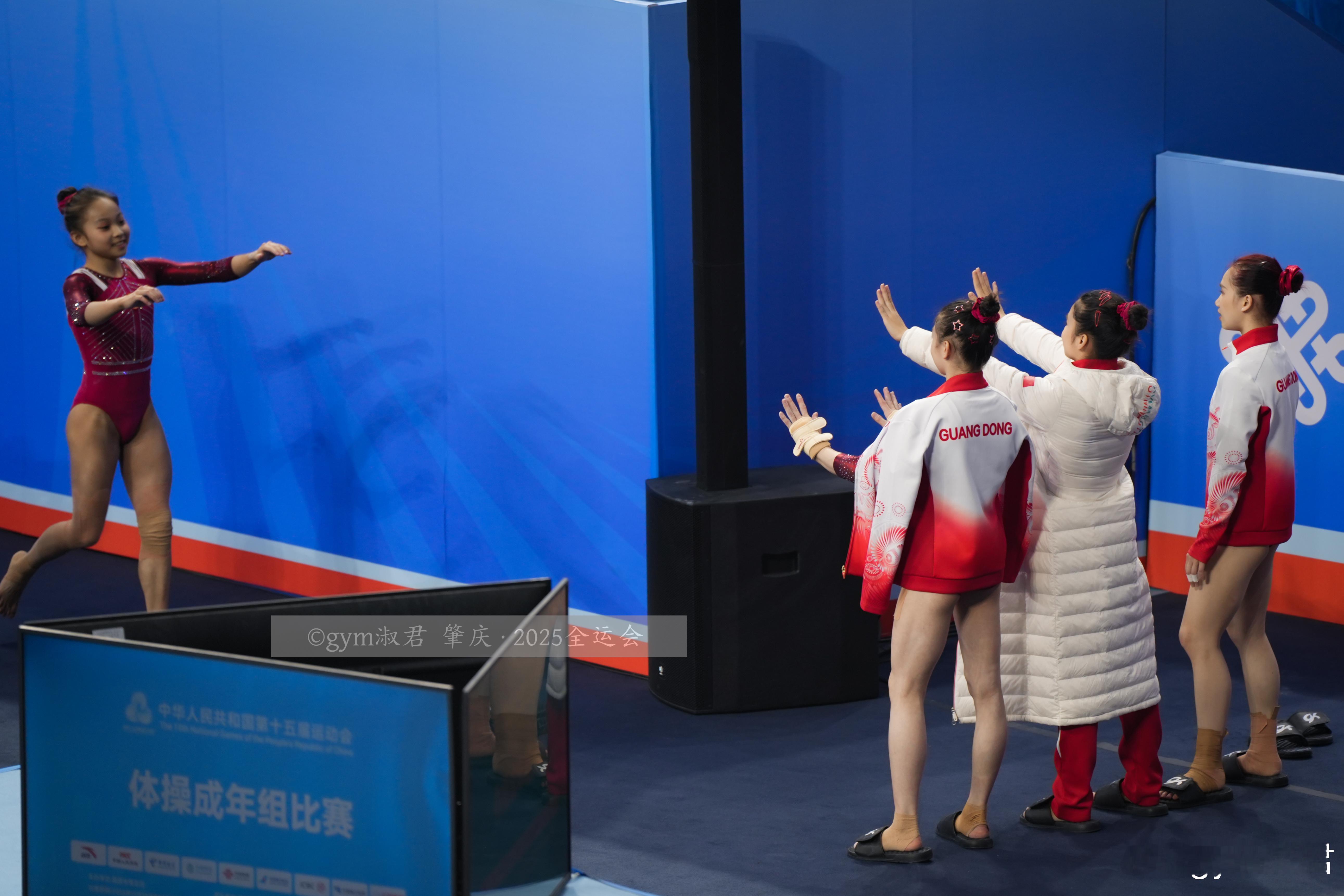 就像现场播音DJ介绍的，这里面有14岁的新人，也有经历三个奥运周期的老将