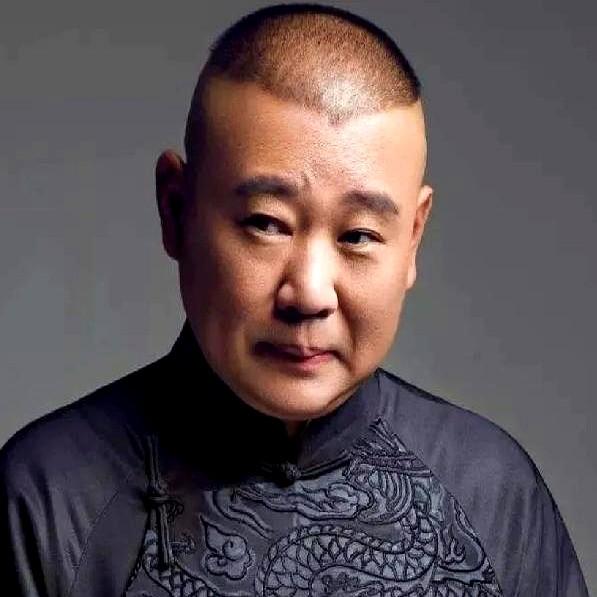 “相声要亡？先问问直播间里那100万观众答不答应。”

昨晚，曹云金在抖音开麦，