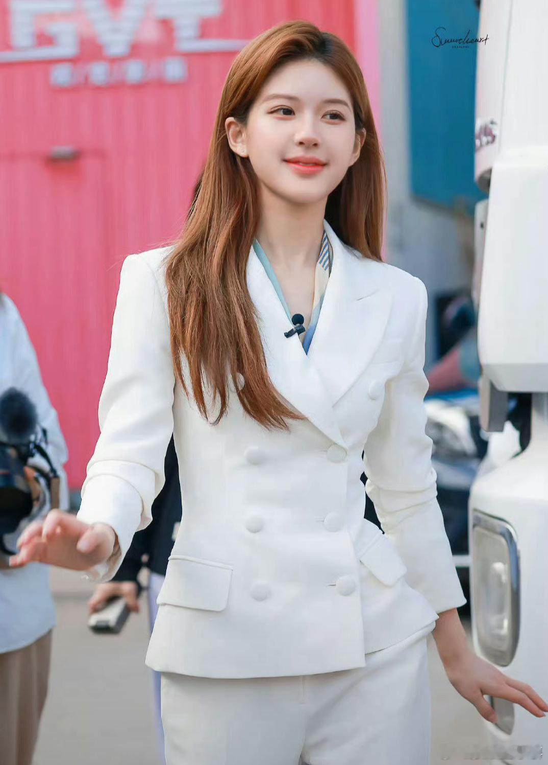 一部剧里三种样子，还得是赵露思 ​​​