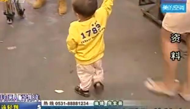 “谁动我孙子我就拼命！”老人早年丧妻丧子，儿媳改嫁，与孙子相依为命。孙子被人贩子