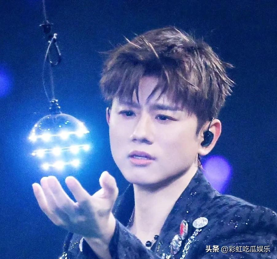 又一个人站出来锤张杰劈腿，在有女友的情况下认识新的女生，这个爆料者就是加油好男儿