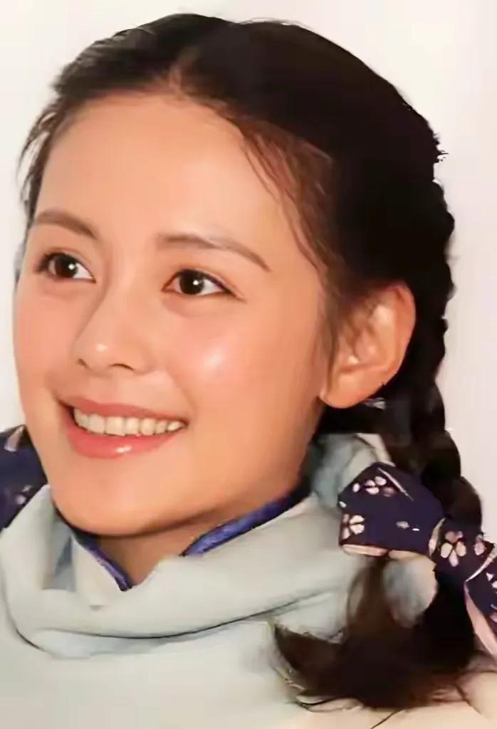 方圆天地，为头条联友对联；
风霜雨雪人生路，
春夏秋冬岁月情。