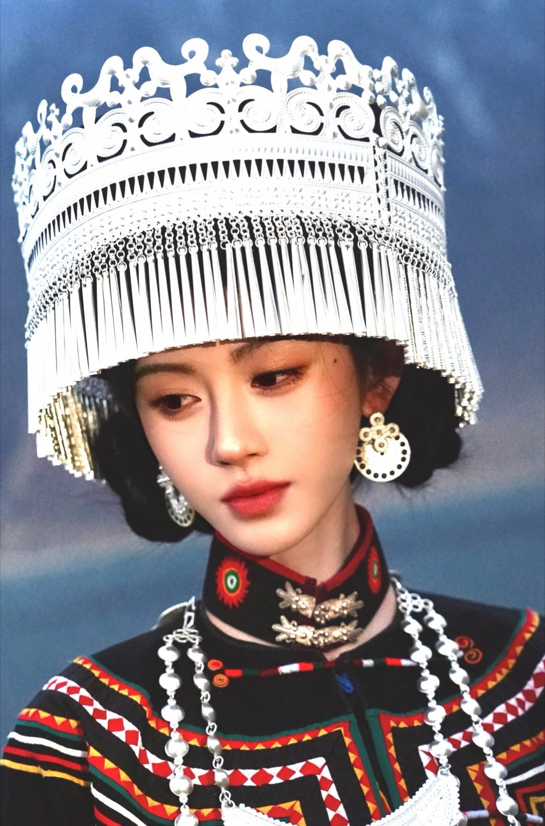 鞠婧祎苗疆女造型鞠婧祎苗族服饰妆造 鞠婧祎苗疆女造型！太好看了啊啊啊！我同意鞠婧