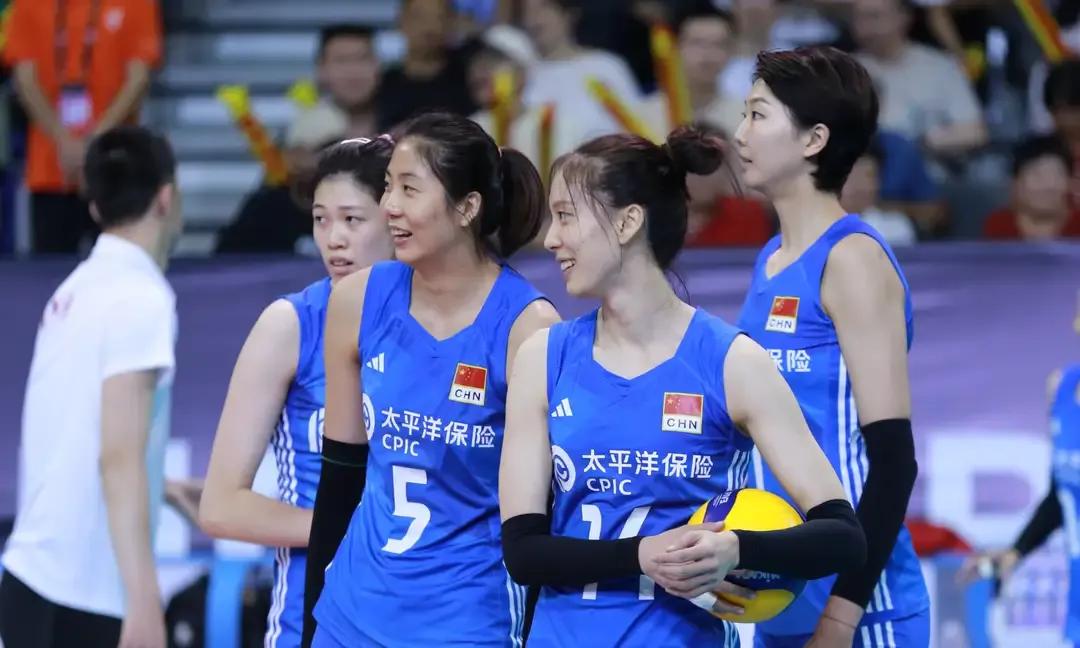 中国女排3-0越南，
中国女篮拦死了亚洲新贵越南女排，
全场16个拦网得分，
把