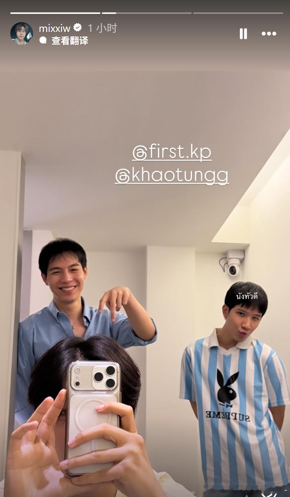 尼玛…慧的更新…我刚好在画这一件衣服……太神奇了