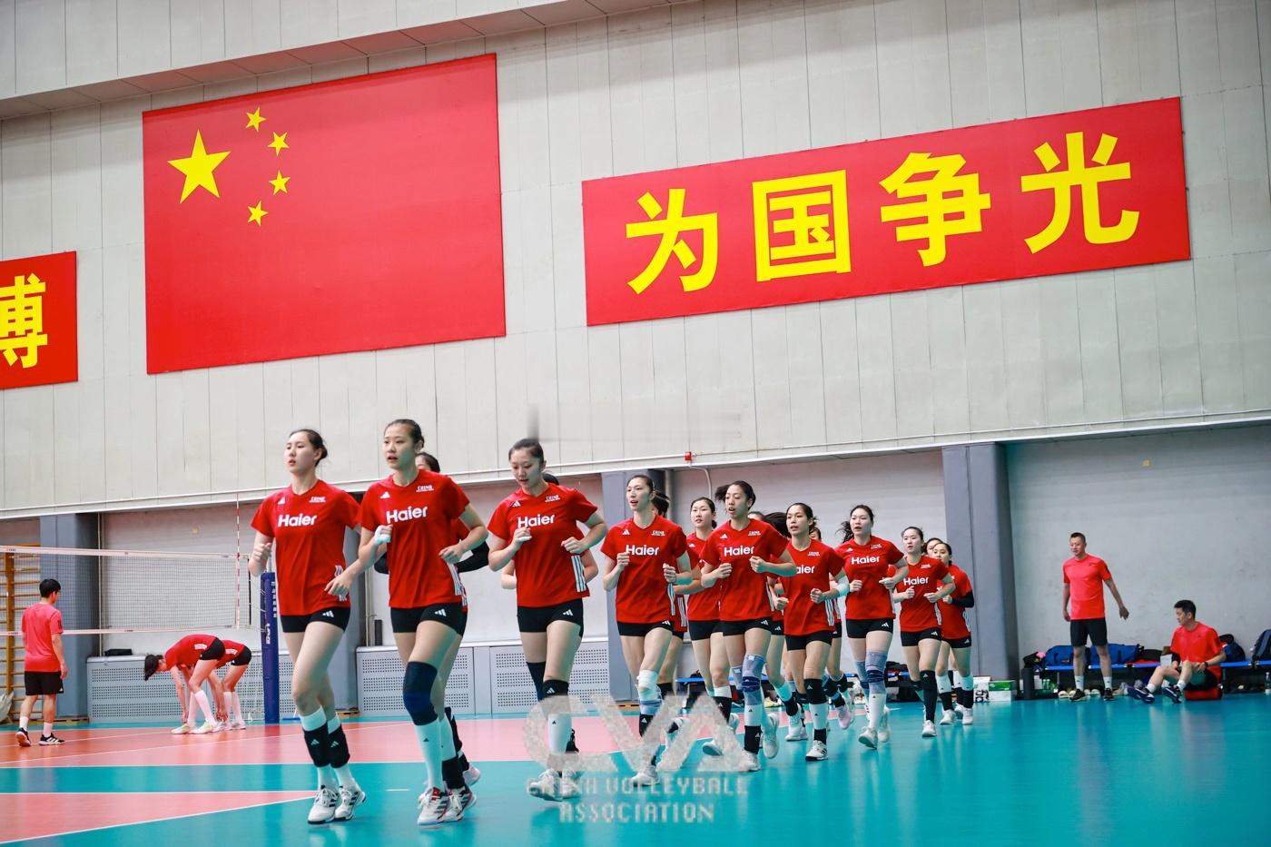 2026年世界女排联赛中国女排30人大名单构成【江苏】：吴梦洁（主攻）、唐欣（主
