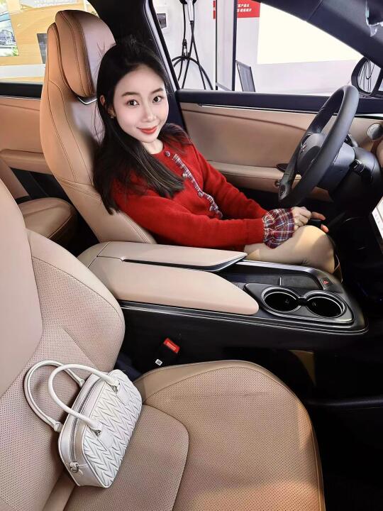 被问爆的旅行搭子，极狐新阿尔法T5实力圈粉