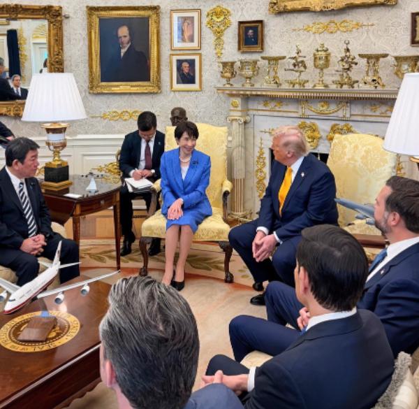 重磅消息！高市早苗点名批评中国，特朗普被曝一句话带过未予理会！
 
3月19日，