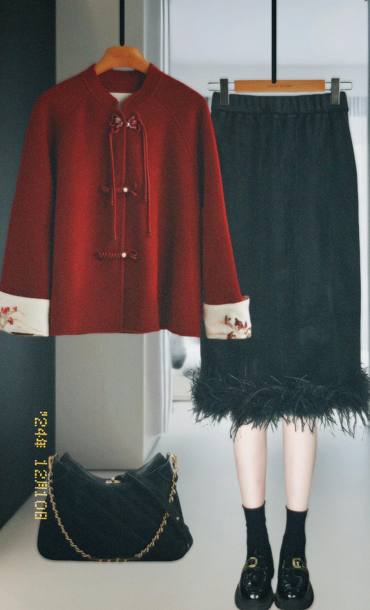 我的新年战袍太美啦！姐妹们，年末都去穿这套新中式套装！过年过节就要穿红色！中国红