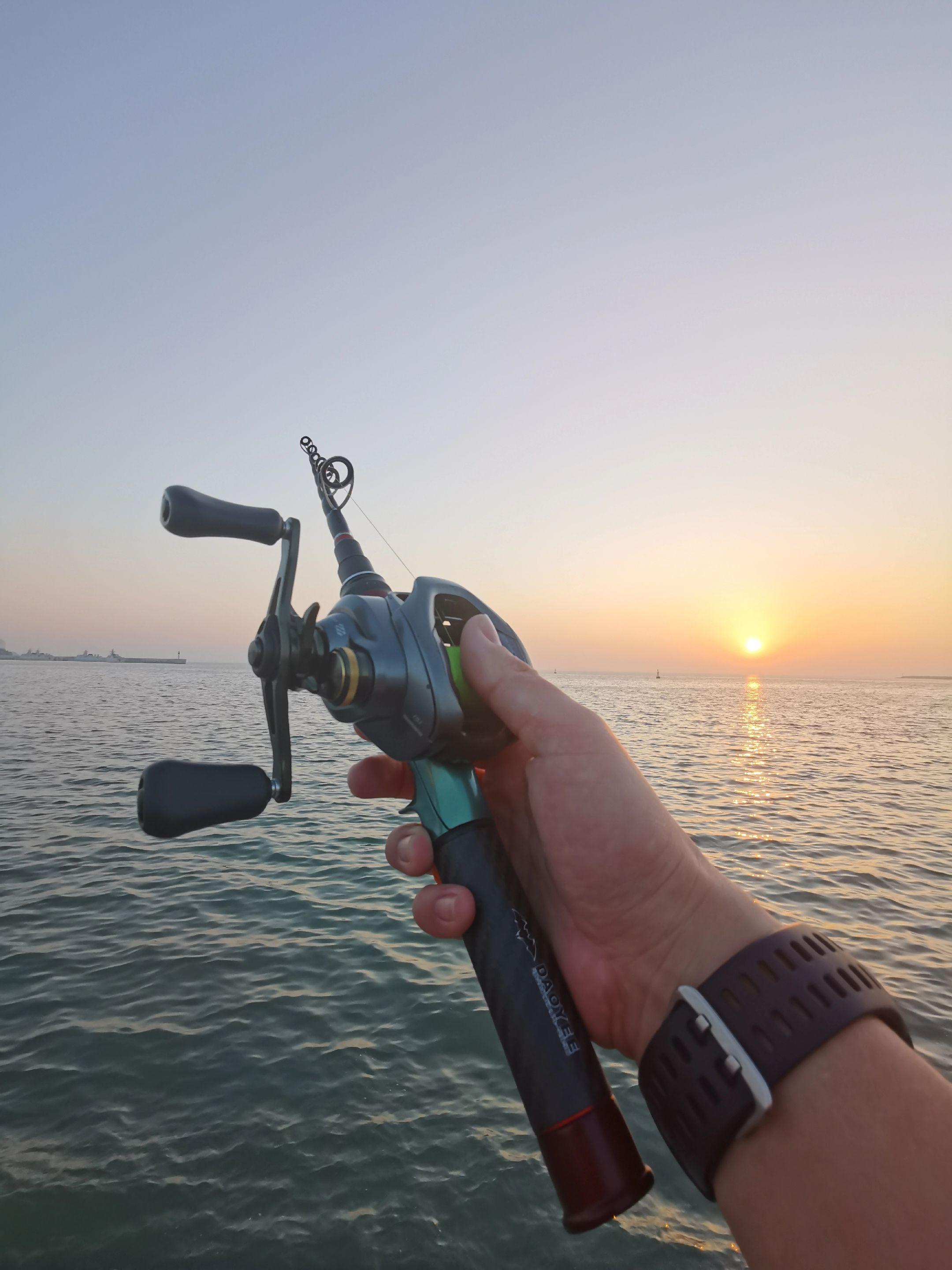 谁不想随时随地甩两竿呢。越来越喜欢现在的伸缩竿了，特别是这个隐藏式的延...