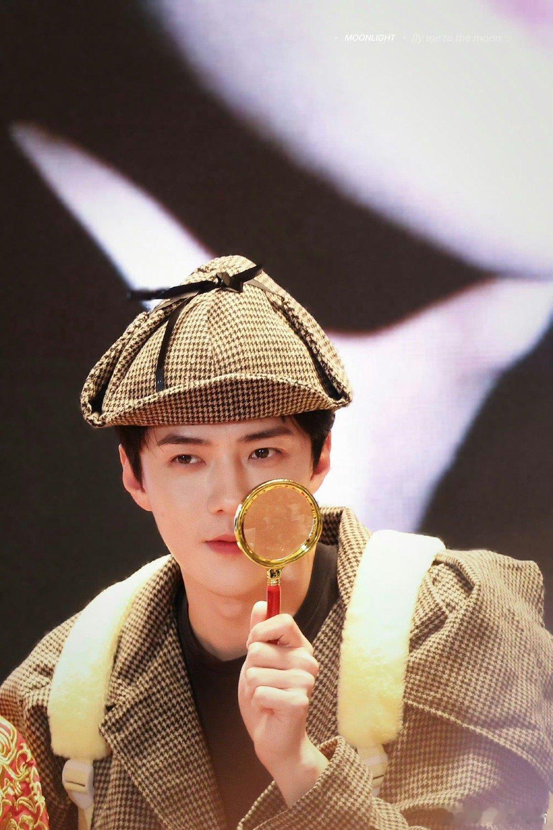 吴世勋上海签售生图底子好才是真真的长青啊，韩国国旗🇰🇷依旧坚挺