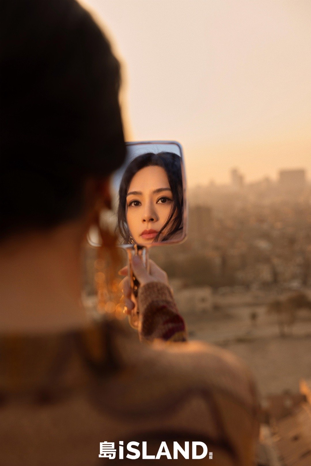 鍾欣潼 最美的风景，是极致的矛盾本身。 