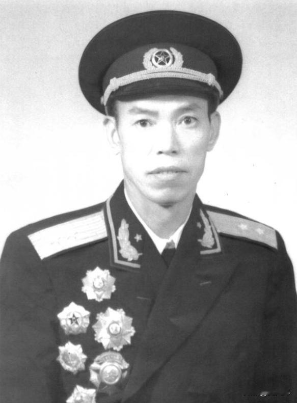 1981年10月，一则平反通知送到了梁兴初手中：免除全部处分，恢复大军区正职待遇