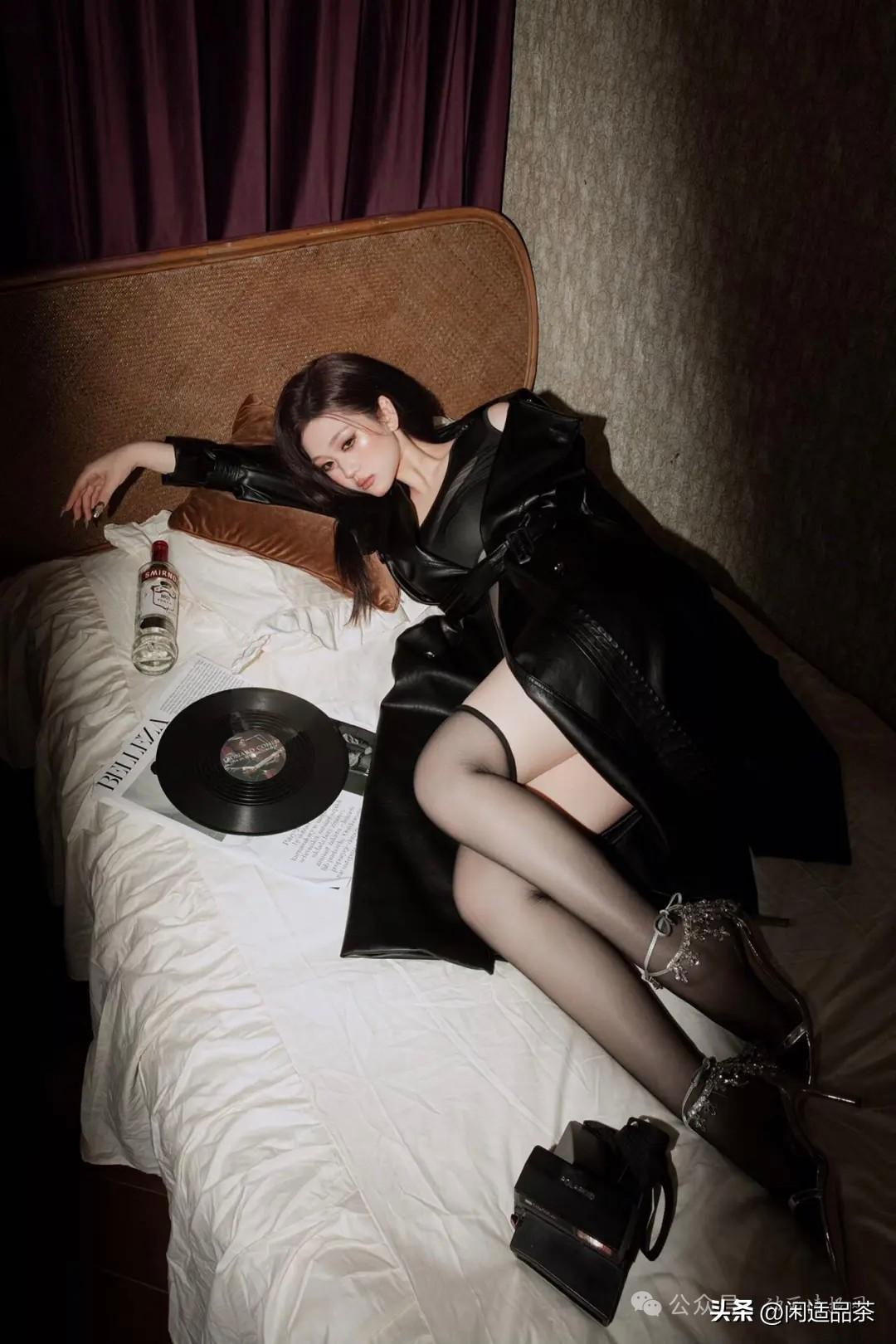 性感妩媚，令人陶醉。