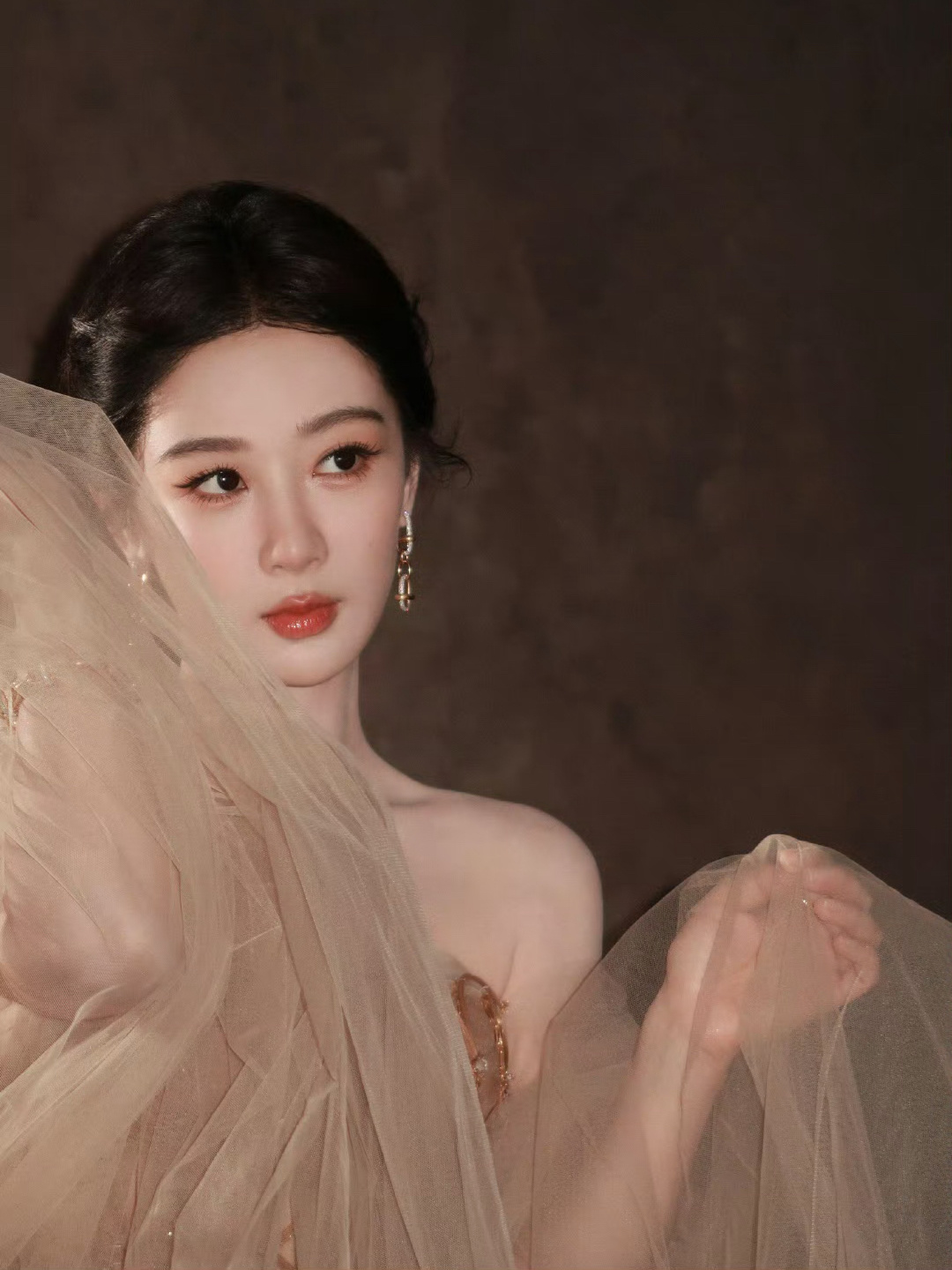 杨紫杨紫李祯yz杨紫家业我在你的故事当中逐渐迷失，我突然发现你就应该在我的身边