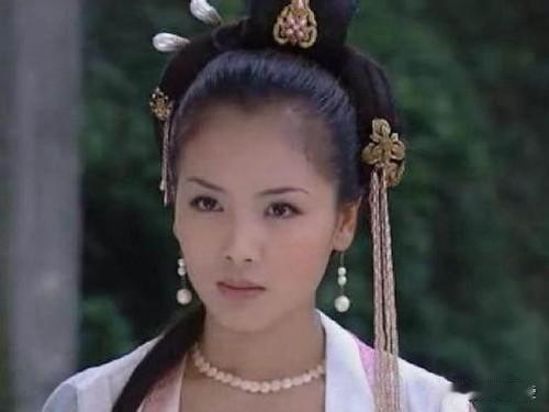 6位白素贞扮演者，赵雅芝最经典，图5最搞笑，图6堪称最美白蛇
图1是刘涛版本的白