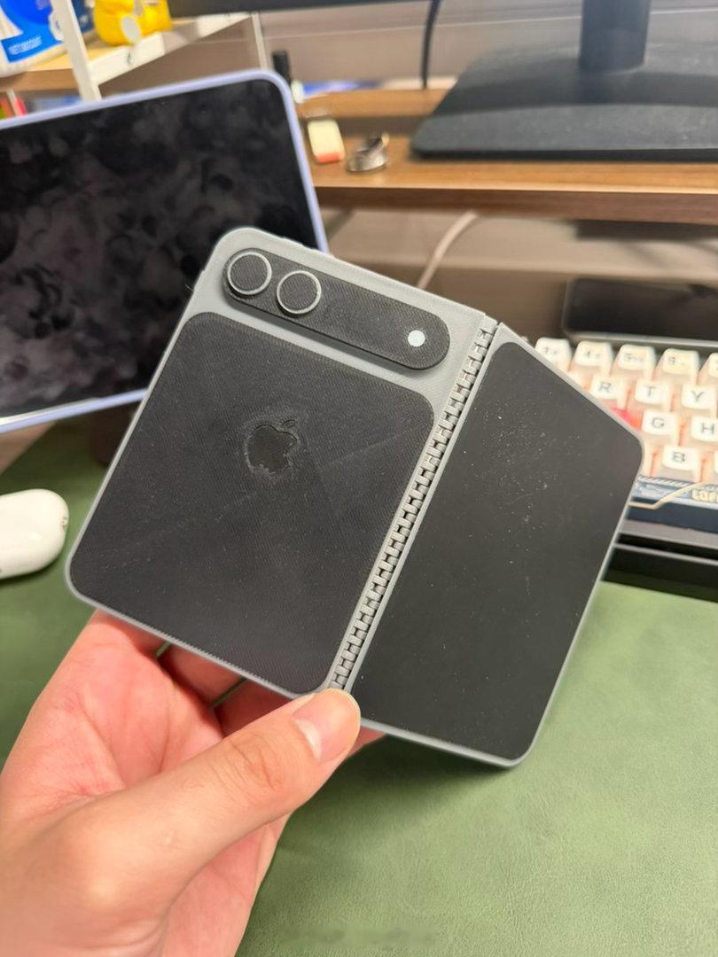 1万买华为折叠还是iPhone目前来看华为Pura X Max的质感真的不错上手