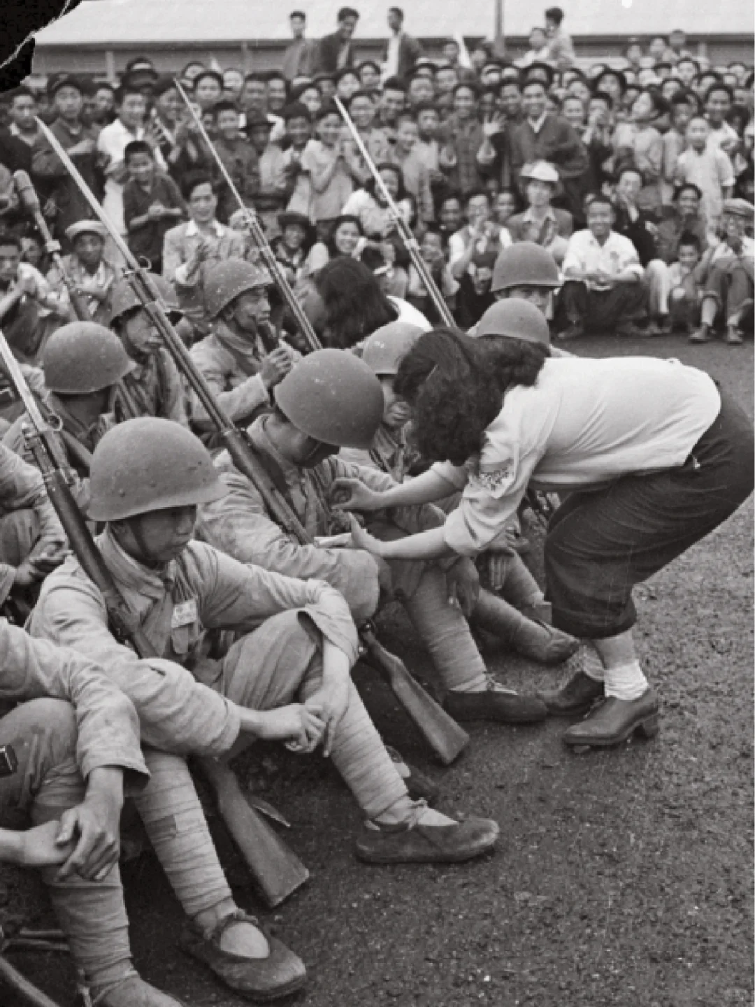瓷器店里捉老鼠，胜利之师宿街头：战上海