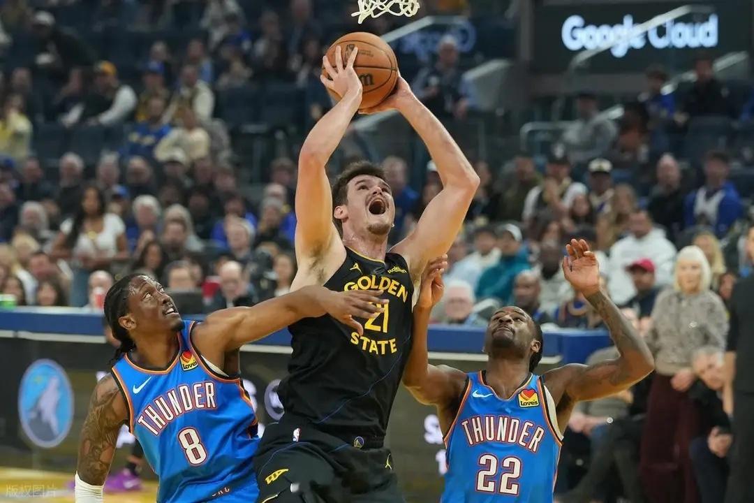 nba 亚历山大三节打卡斩获30+7 库里缺阵勇士崩盘惨败雷霆雷霆vs勇士 北京