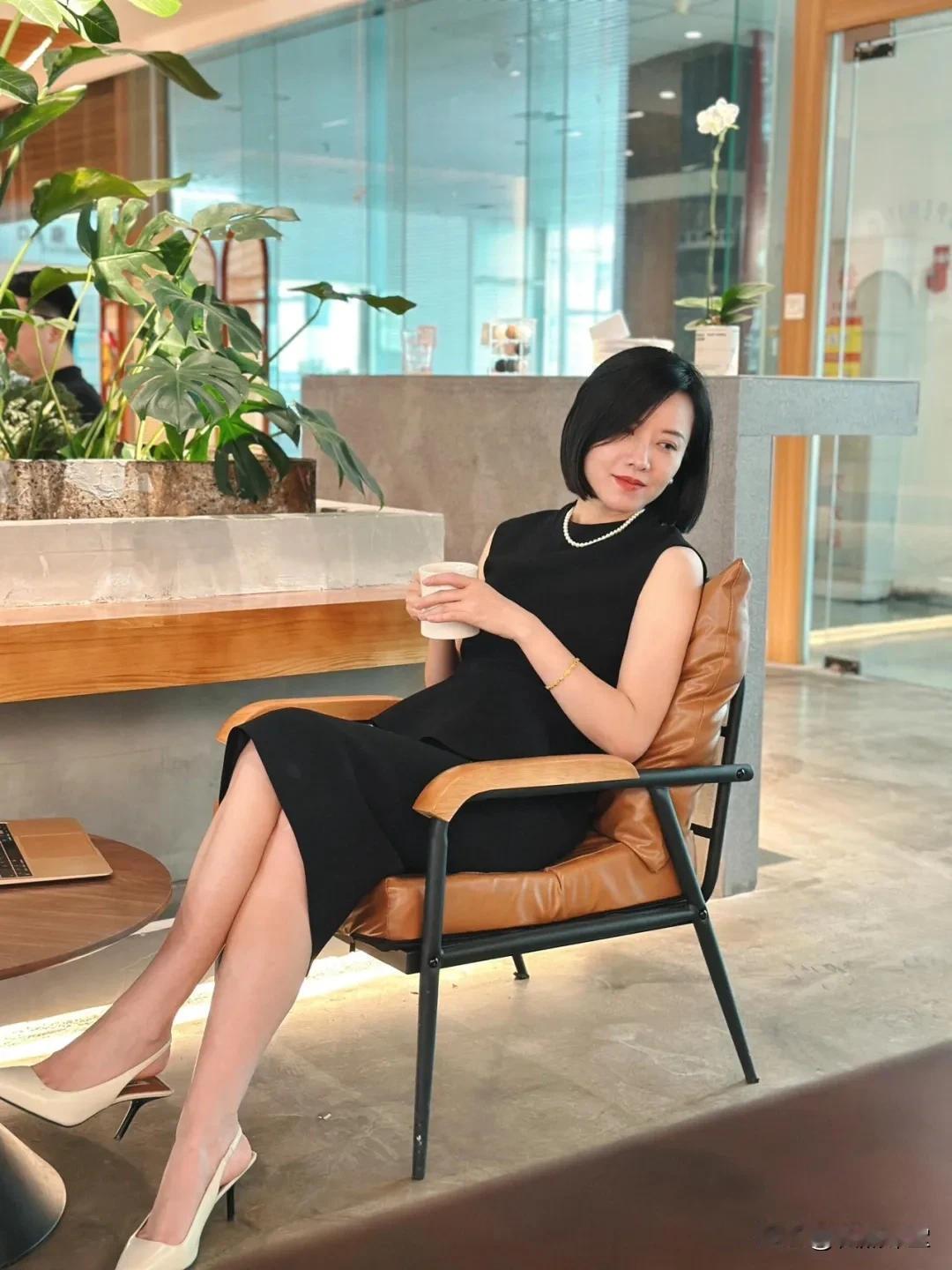 年少不知阿姨好