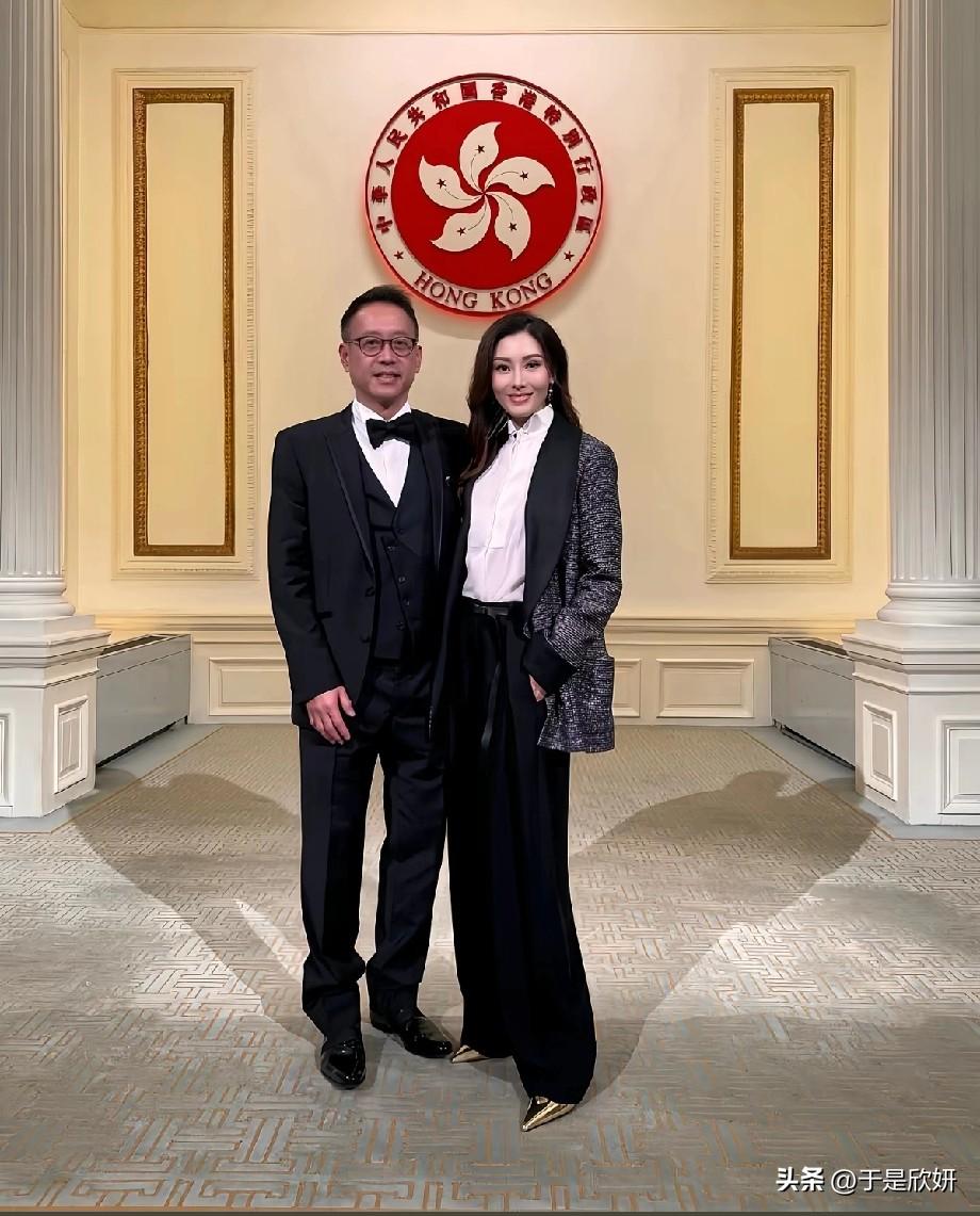 54岁李嘉欣与许晋亨同框！港姐冠军嫁入豪门16年，这状态太绝了✨

谁的青春里没