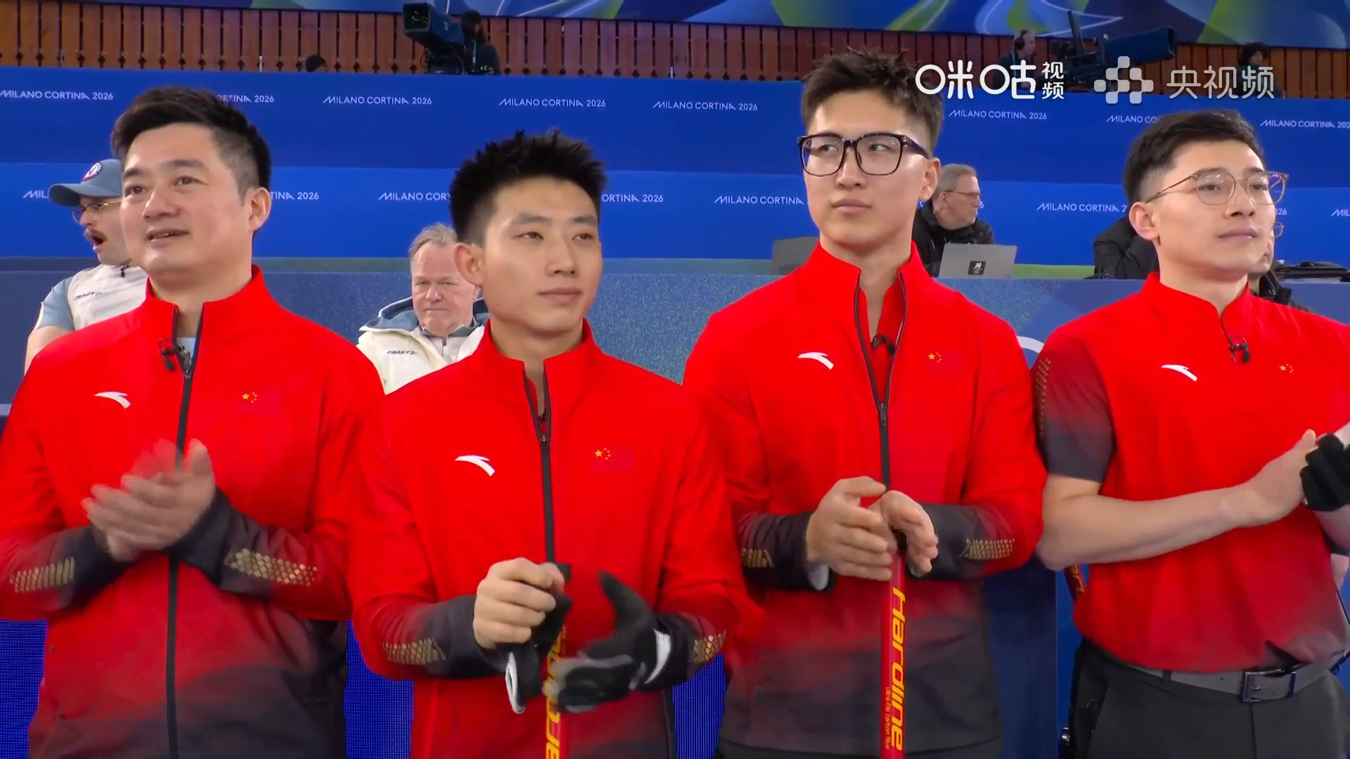 #中国冰壶男队6比8挪威##中国男壶加时局惜败#米兰冬奥会冰壶男子循环赛，中国队