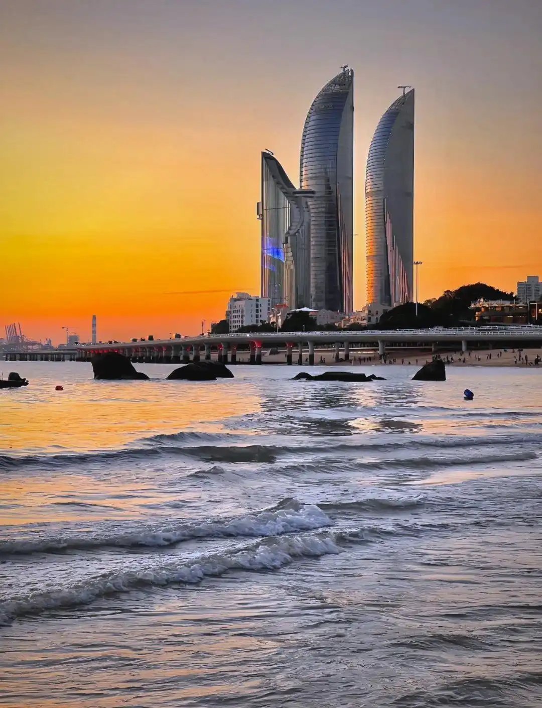 一大早跟一位运营在聊一个问题：有价值，不一定有流量。但有流量，一定有价值。那是要