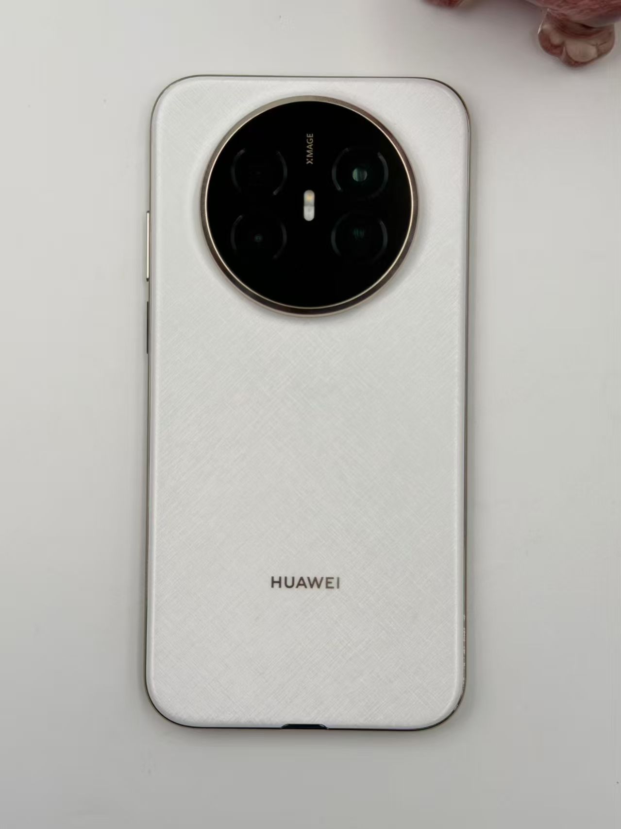 激活一天的华为Mate70Air 12+512G客户4699买的，你们觉得他要亏